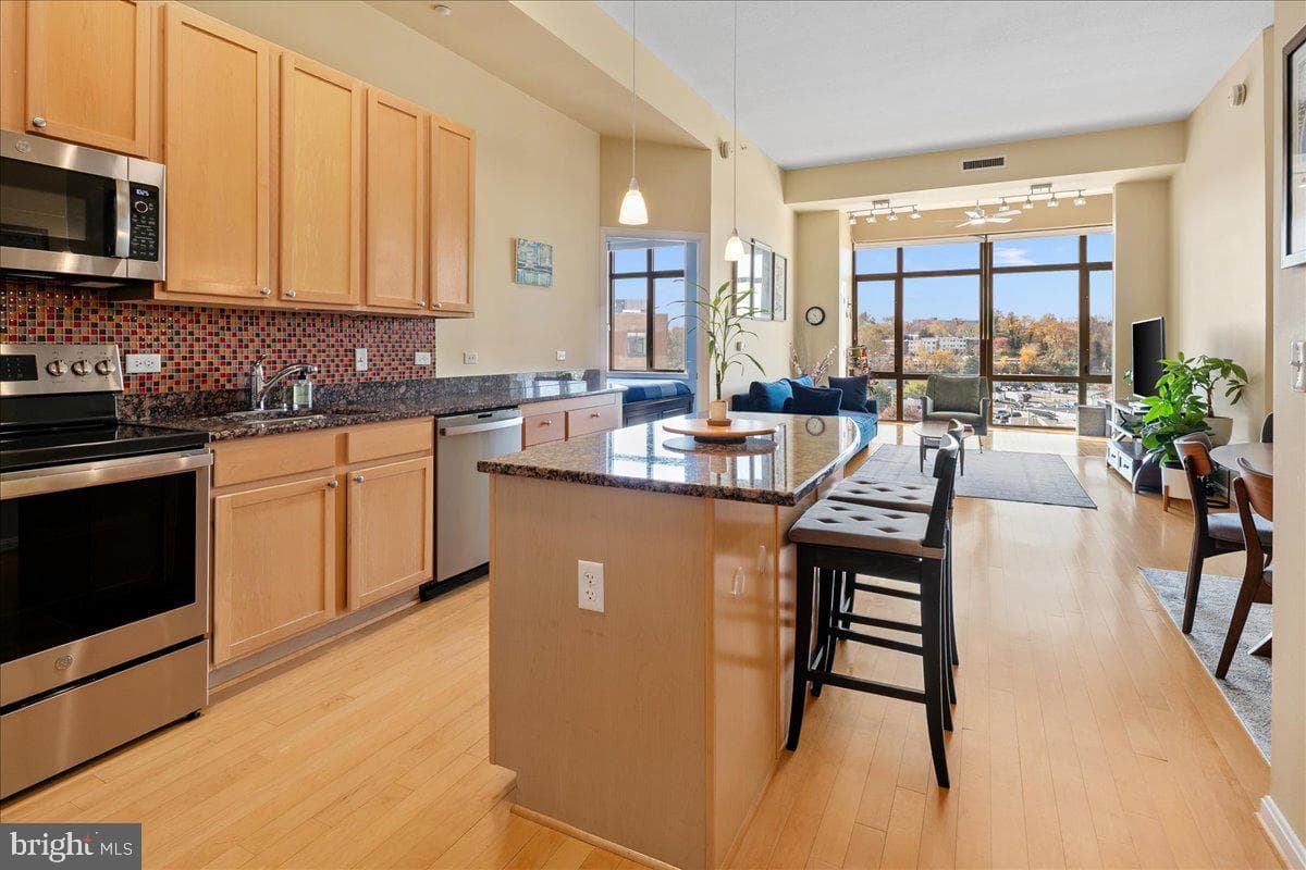 2720 S Arlington Mill Drive #1107 photo 2