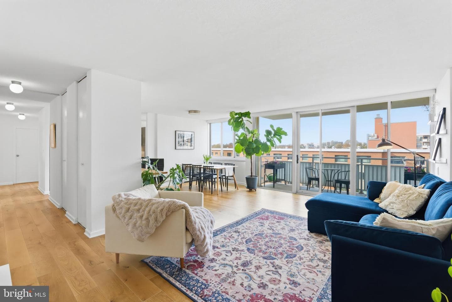 1301 S Arlington Ridge Road #610 photo 17