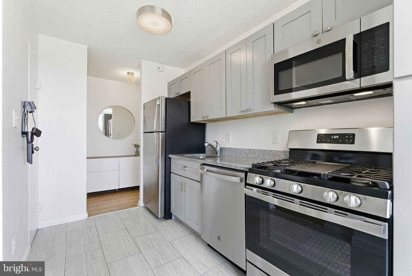 1301 S Arlington Ridge Road #610 photo 32