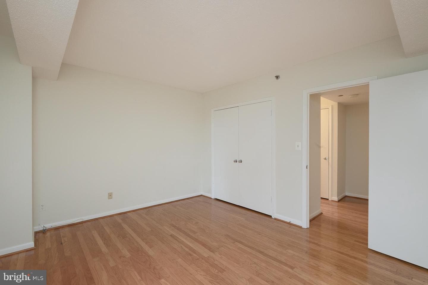 1016 S Wayne Street S #604 photo 23
