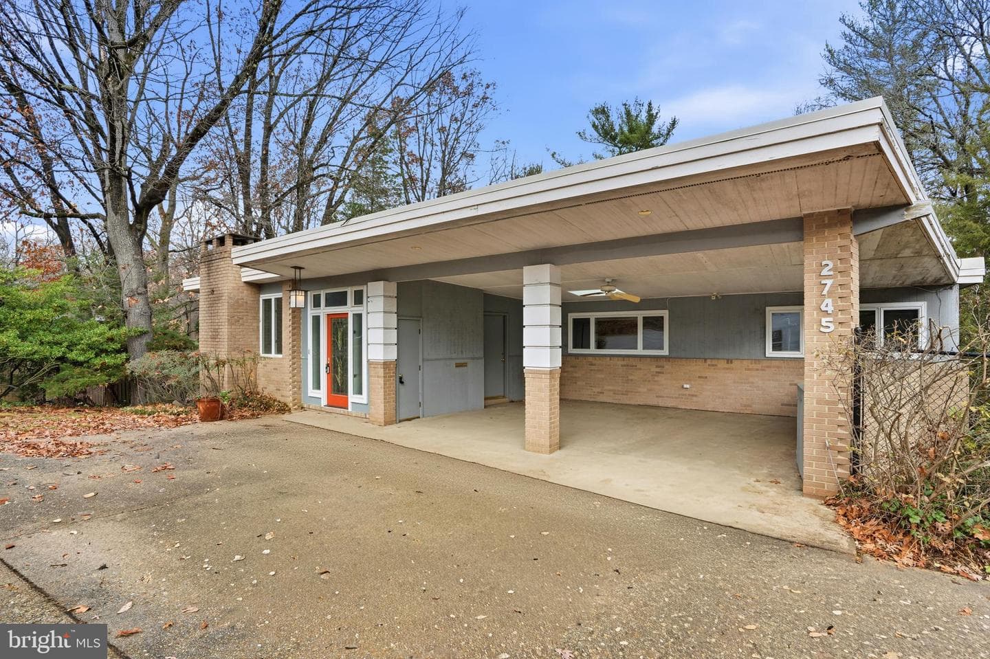 2745 N Radford Street photo 6