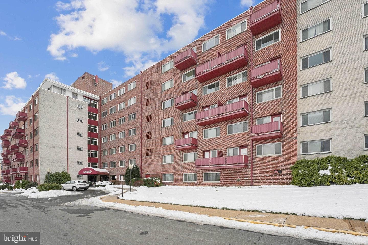 1830 Columbia Pike #409 photo 24