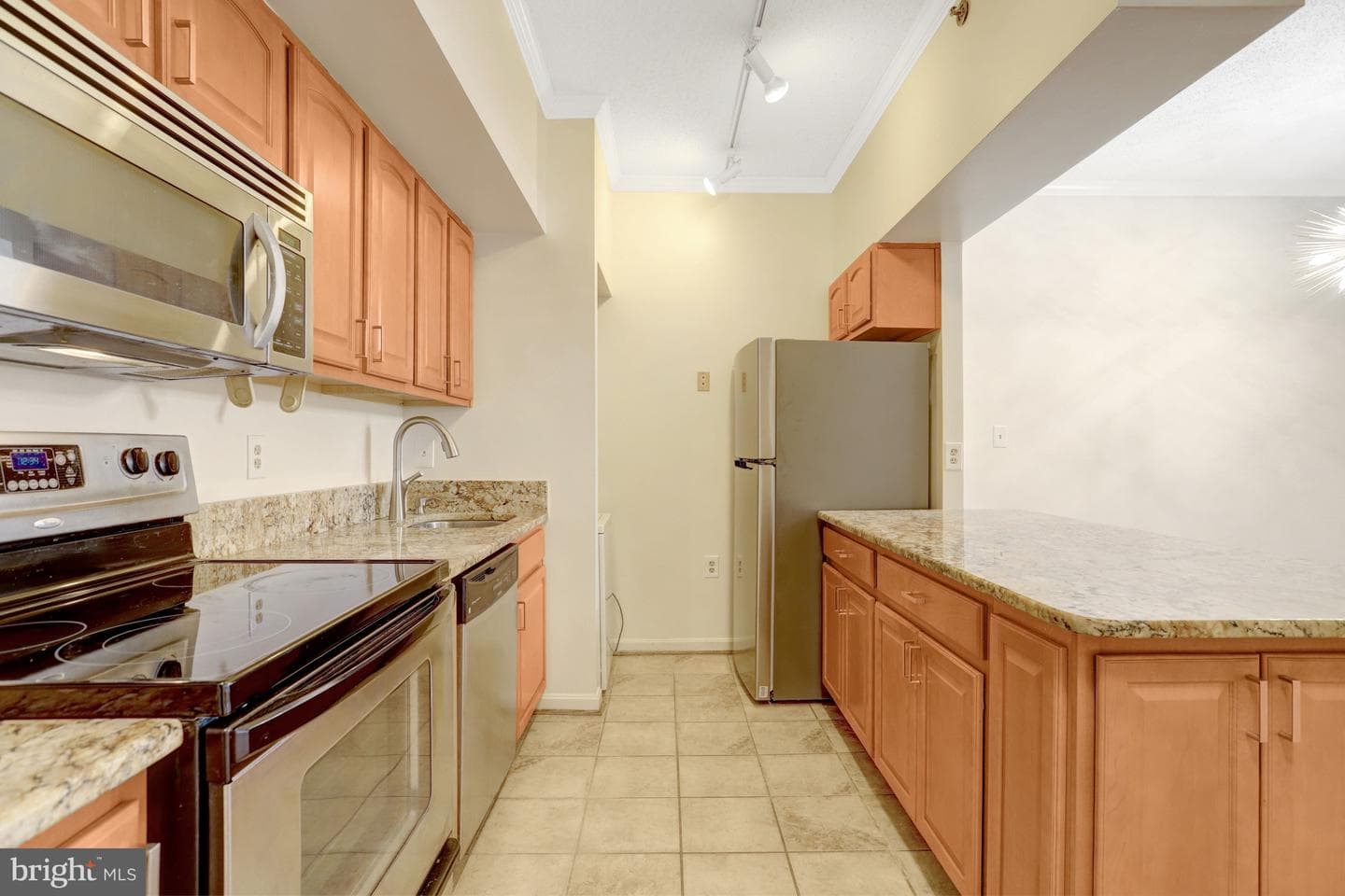 1211 S Eads Street #1011 photo 7