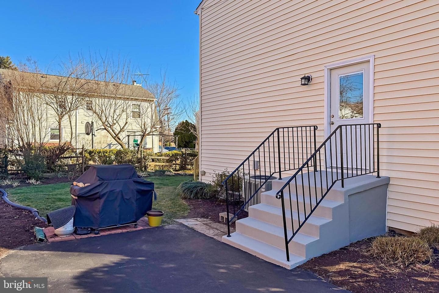 535 S Lancaster Street photo 47