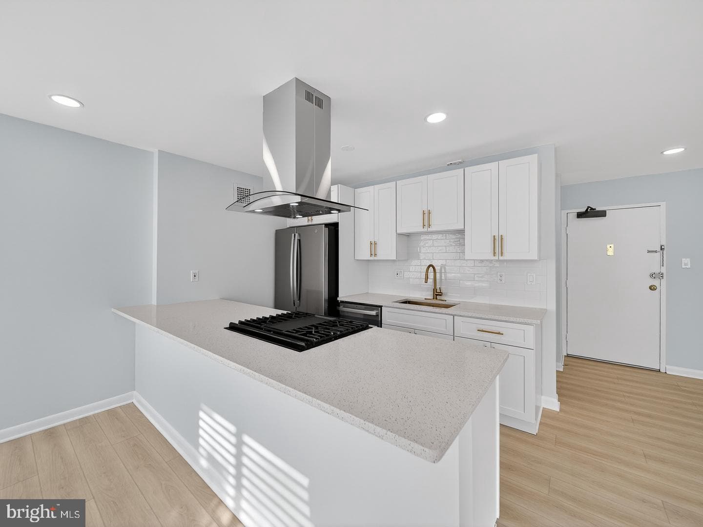 4390 Lorcom Lane #410 photo 19