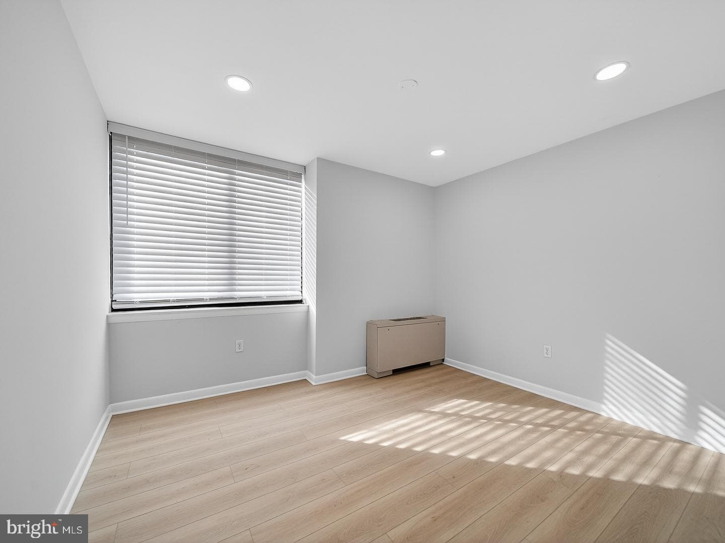 4390 Lorcom Lane #410 photo 23
