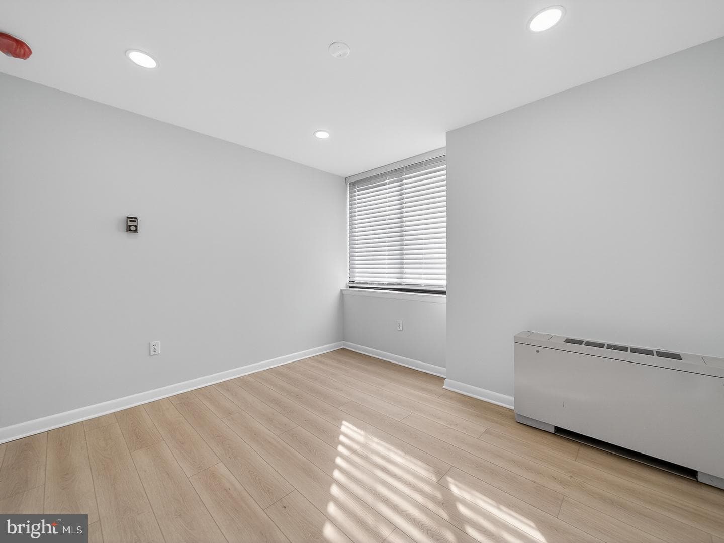 4390 Lorcom Lane #410 photo 25