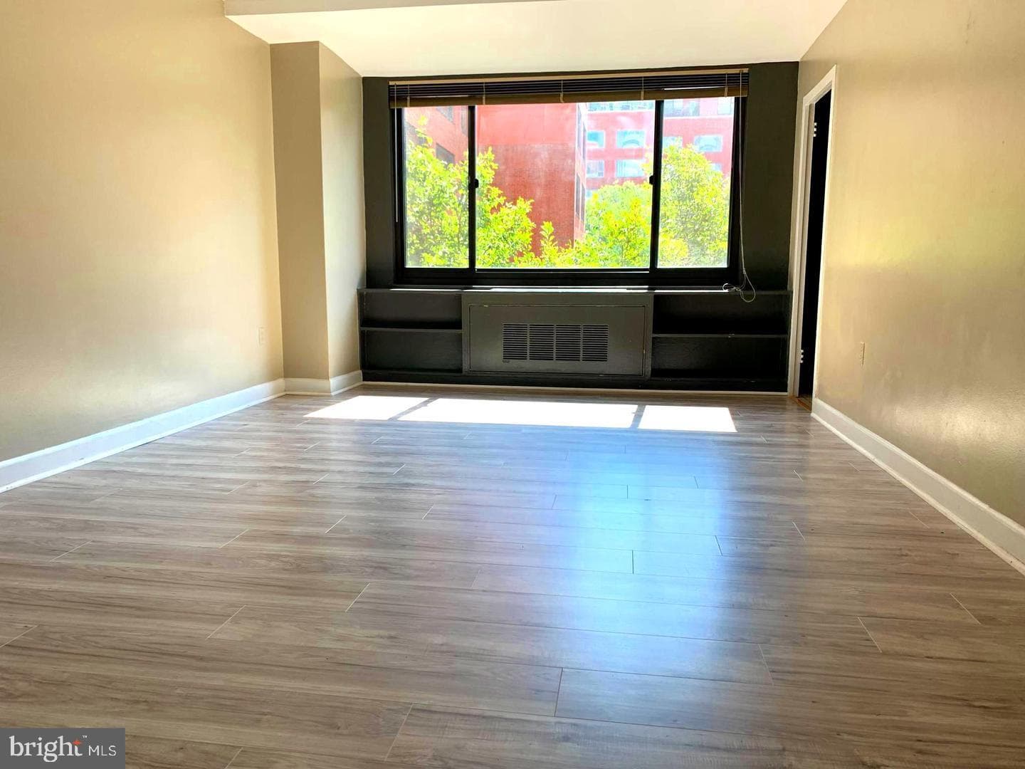 1021 Arlington Boulevard #702 photo 6