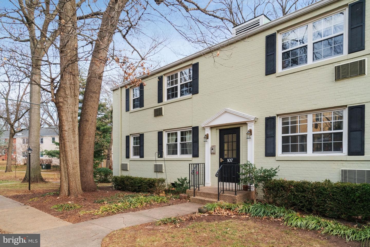 107 N George Mason Drive N #4 photo 2