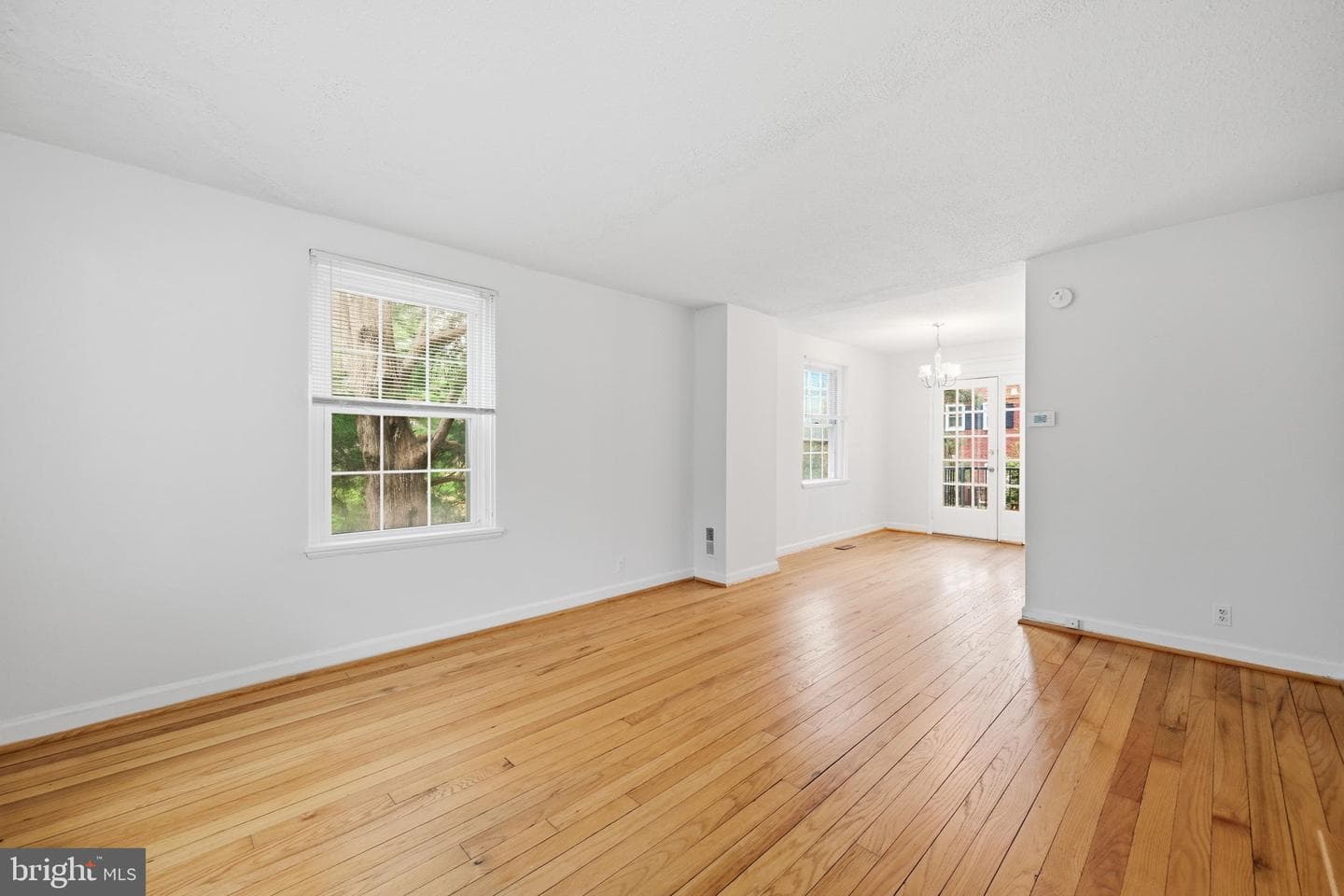 2825 S Columbus Street photo 6