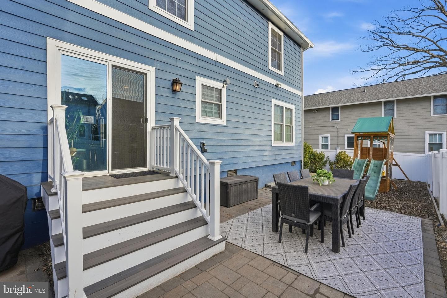 520 N Kensington Street N photo 37
