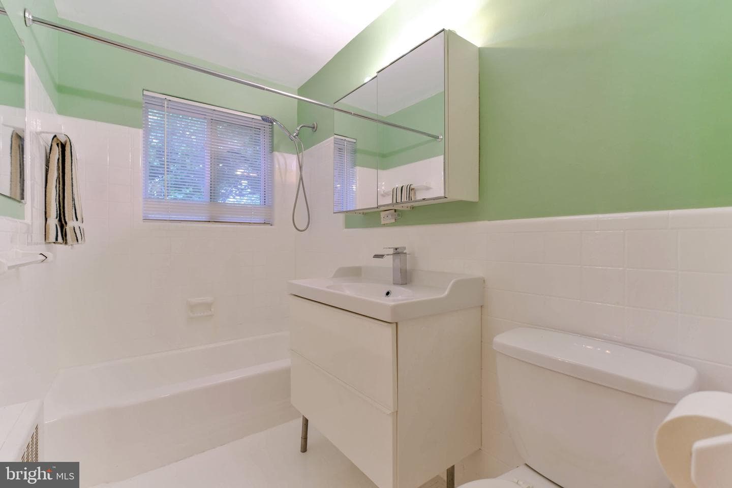 5101 8th Road S #102 photo 10