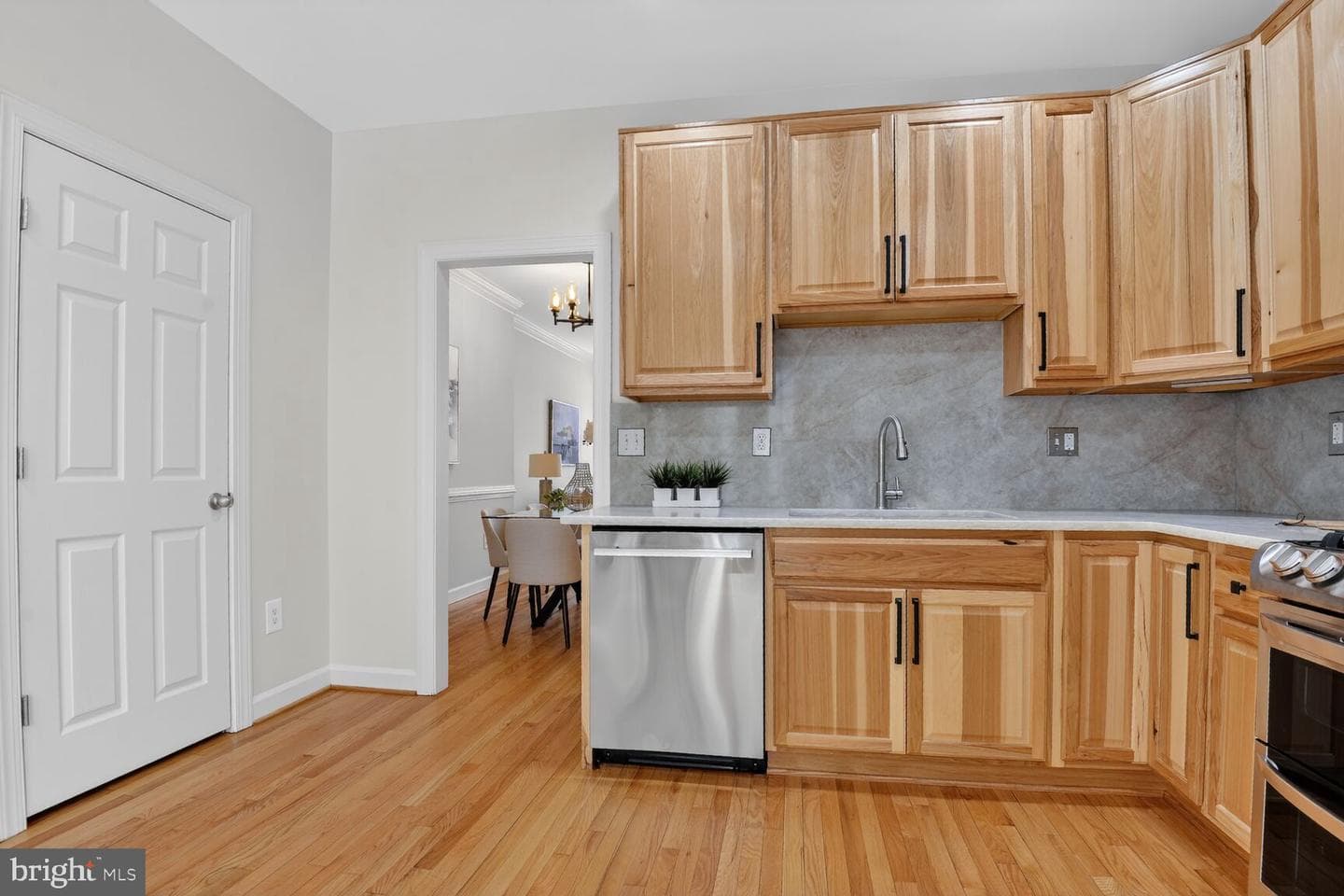 1113 N Stuart Street photo 14