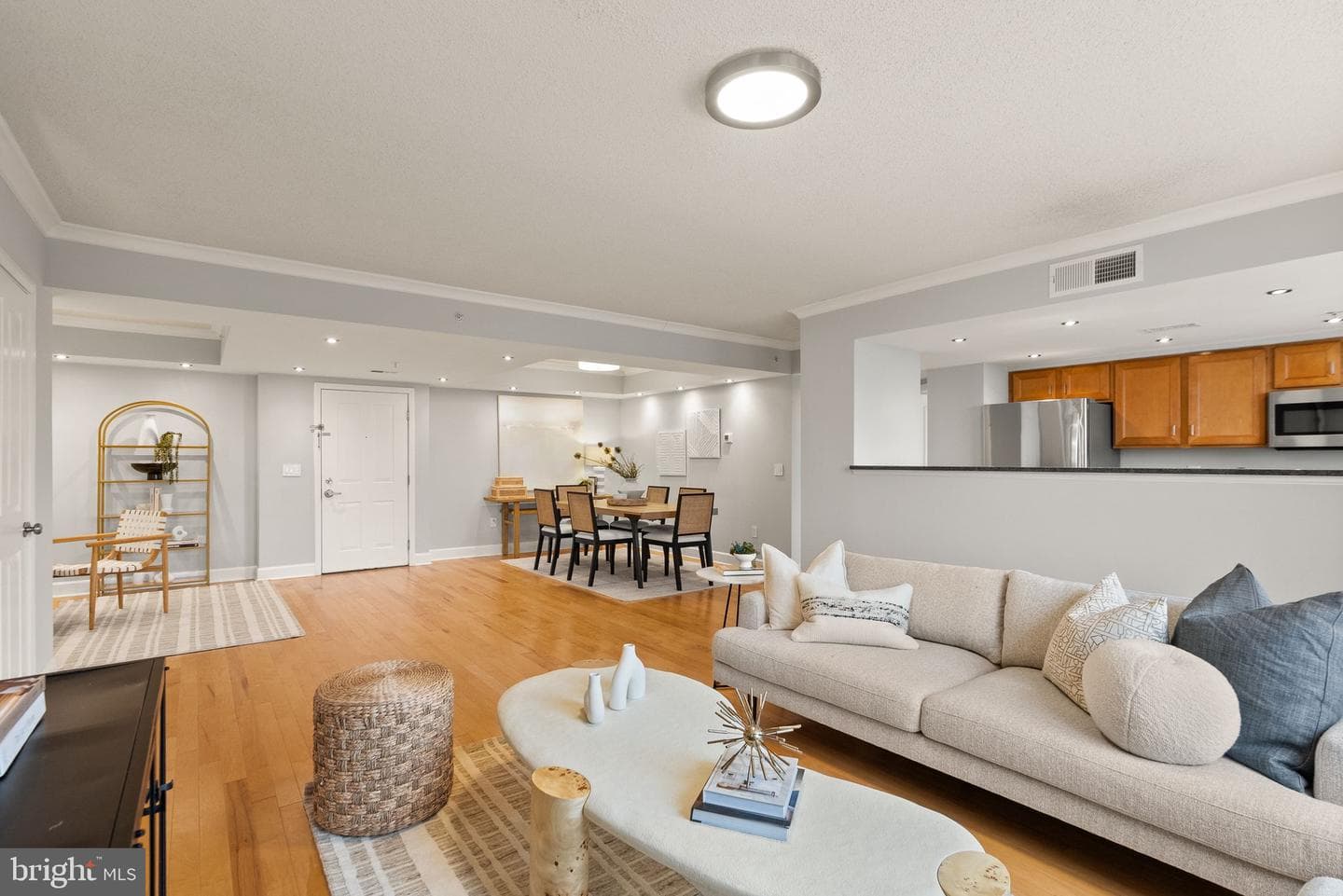1220 N Fillmore Street #602 photo 6