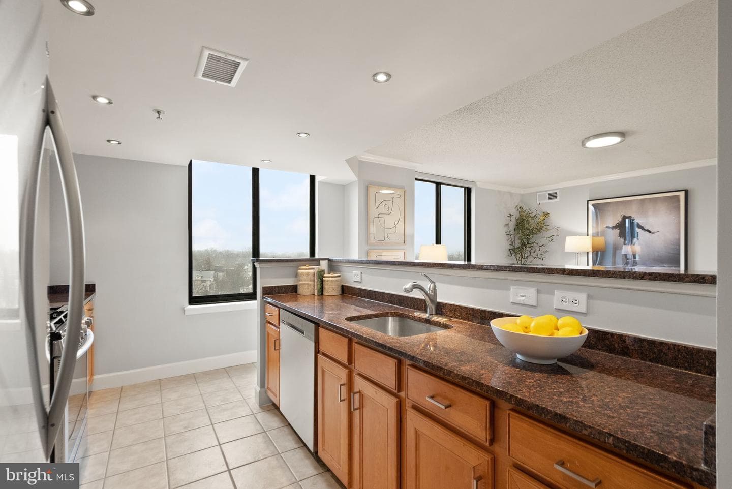 1220 N Fillmore Street #602 photo 8