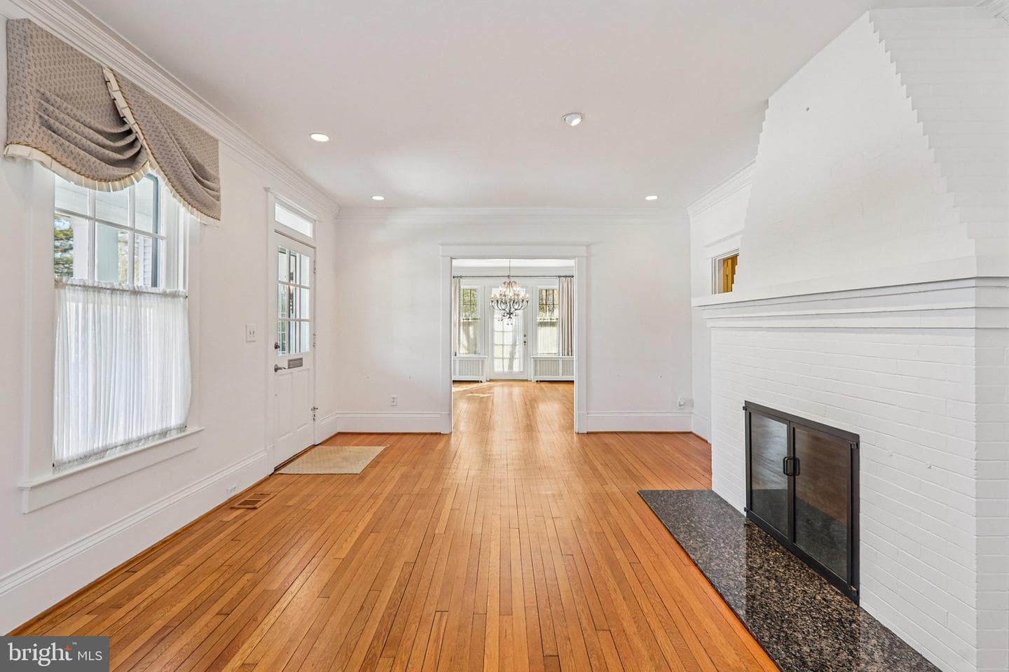 1922 S Arlington Ridge Road photo 12