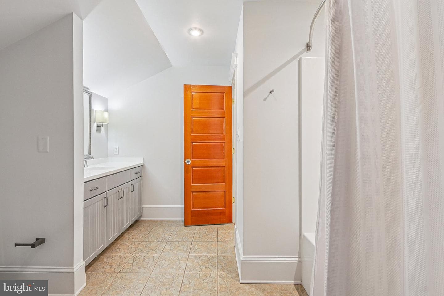 1922 S Arlington Ridge Road photo 59