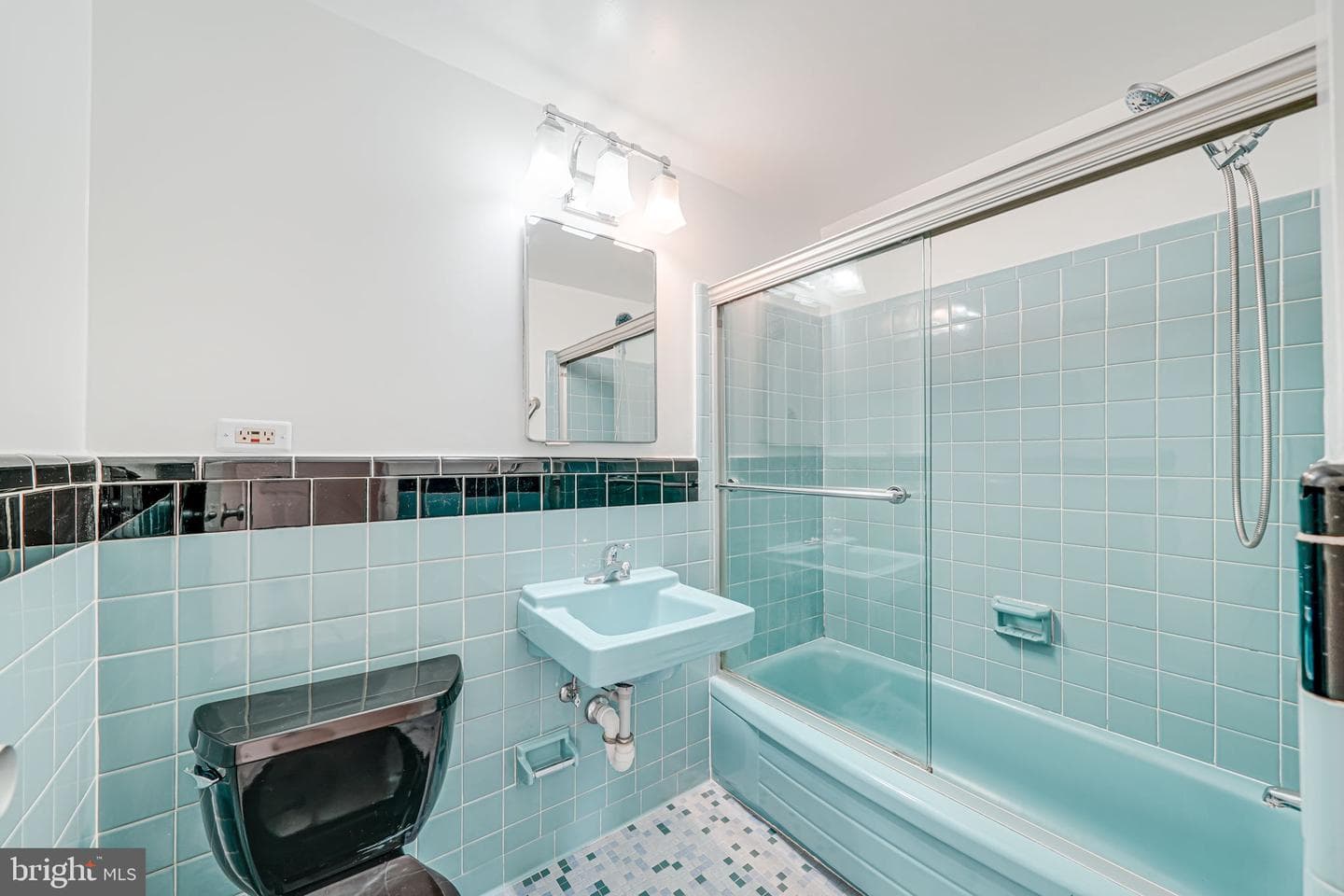 4390 Lorcom Lane #810 photo 17