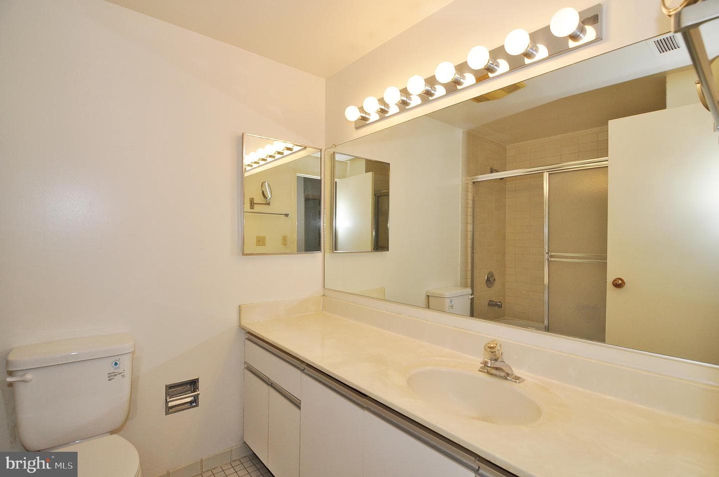 1805 Crystal Drive #907s photo 17
