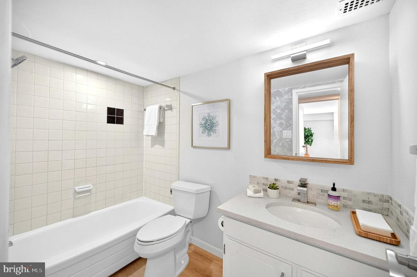 1300 Army Navy Drive #117 photo 20