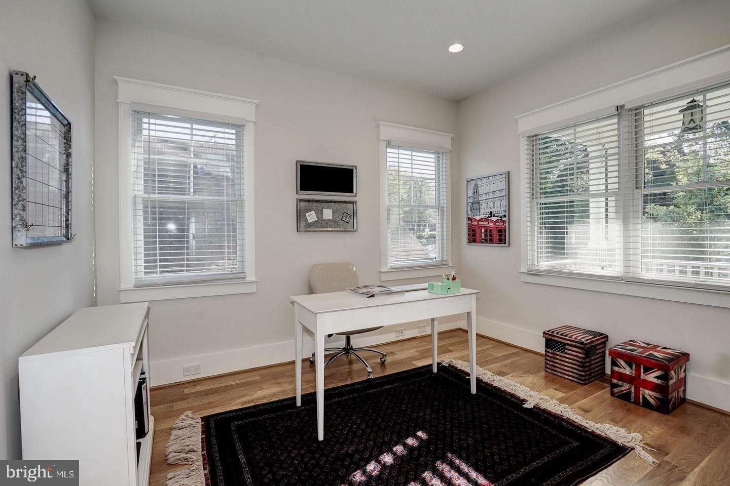 1919 N George Mason Drive N photo 5