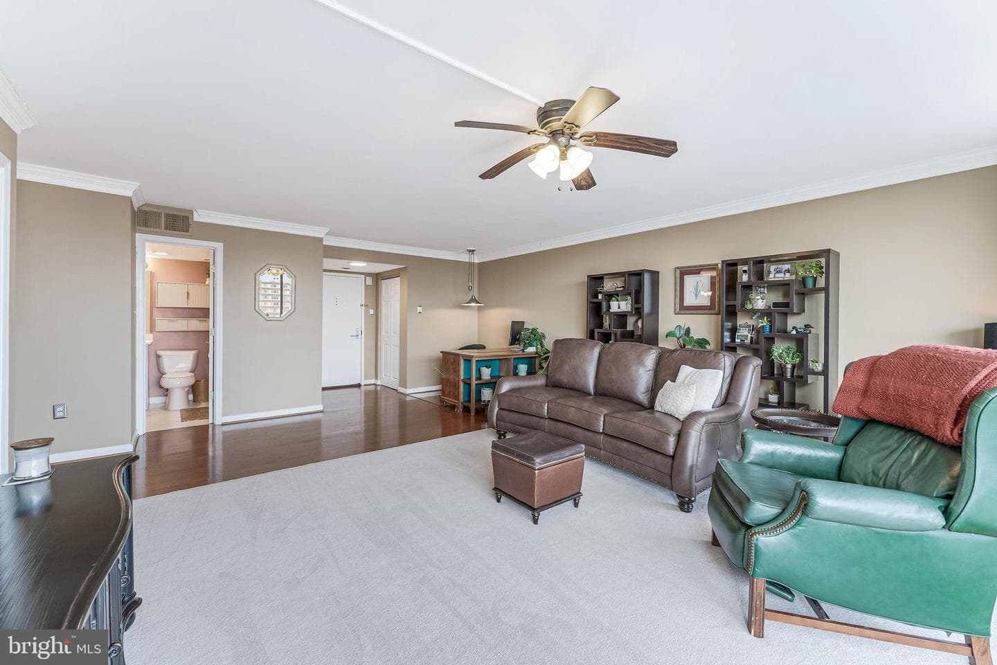 1515 S Arlington Ridge Road #504 photo 6