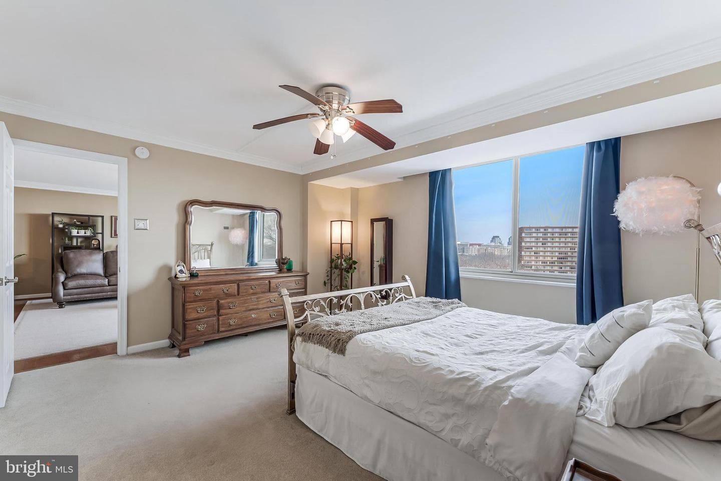 1515 S Arlington Ridge Road #504 photo 9