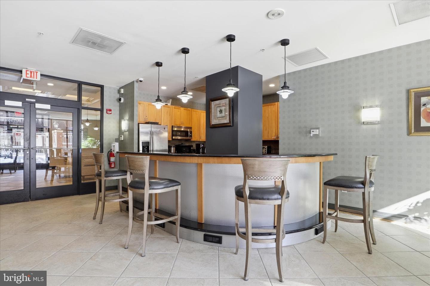 1201 N Garfield Street #204 photo 28