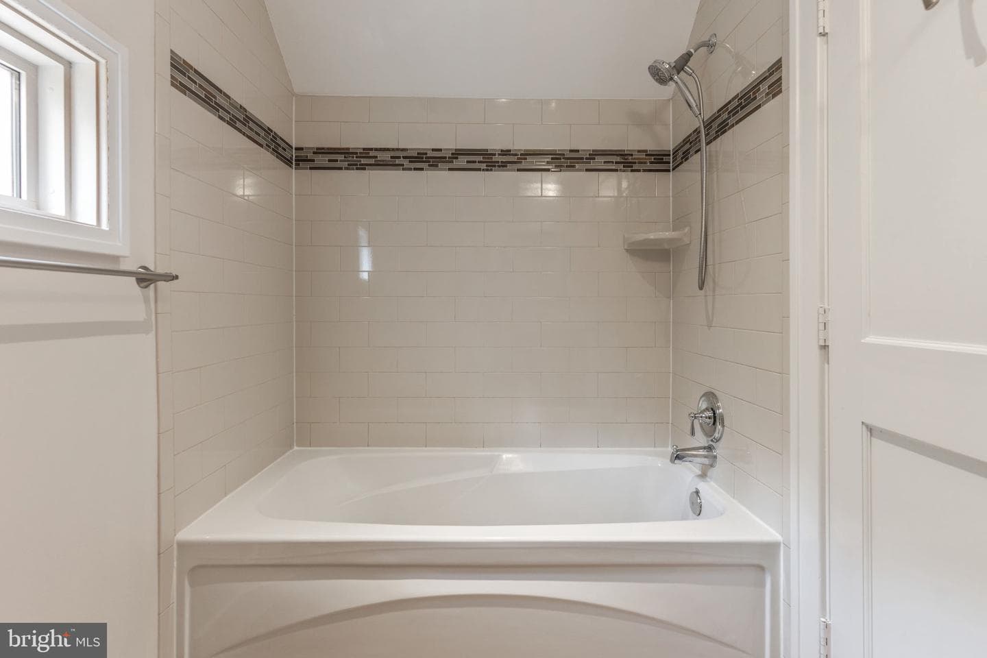 2629 Washington Boulevard photo 14