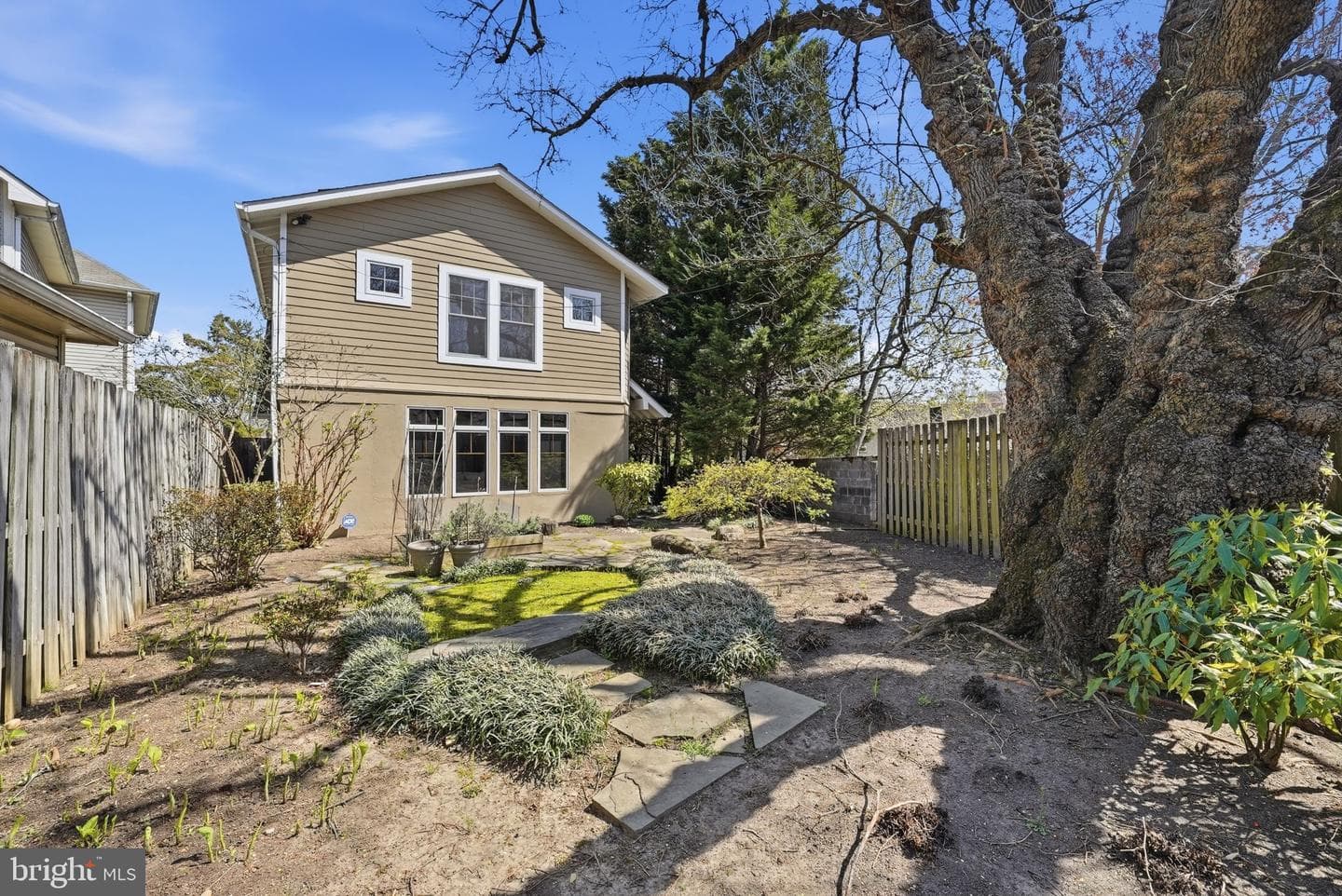 1526 N Edgewood Street photo 42