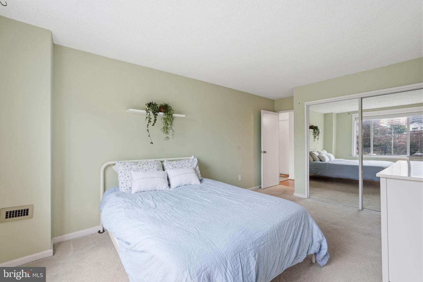 1730 Arlington Boulevard #202 photo 17