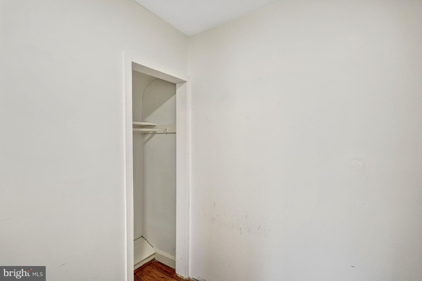3916 Military Road photo 20