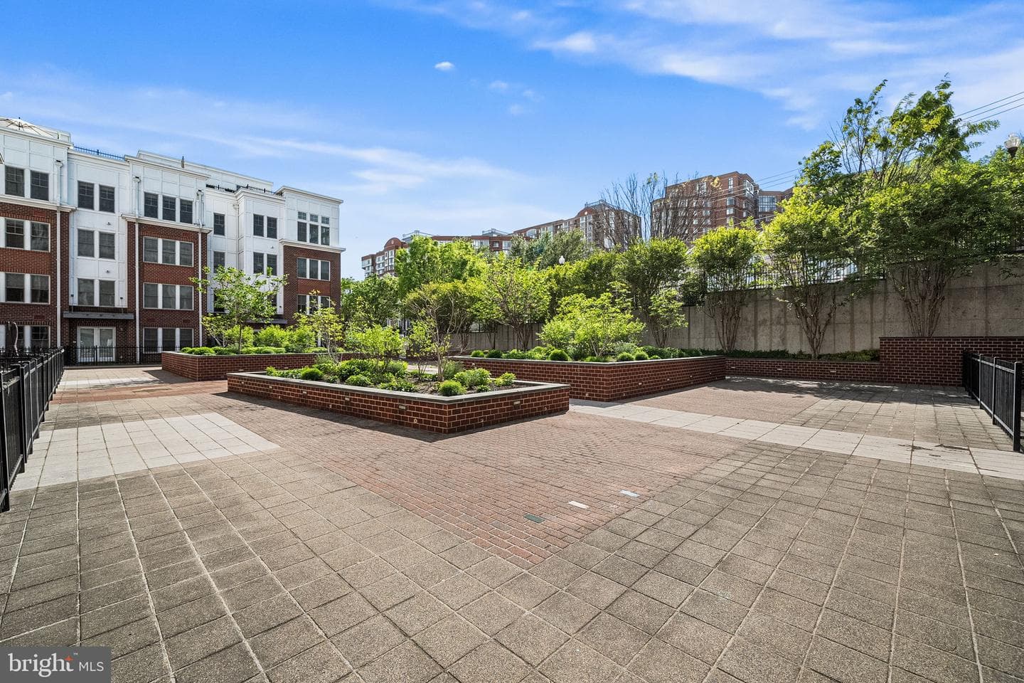 1418 N Rhodes Street #b420 photo 52