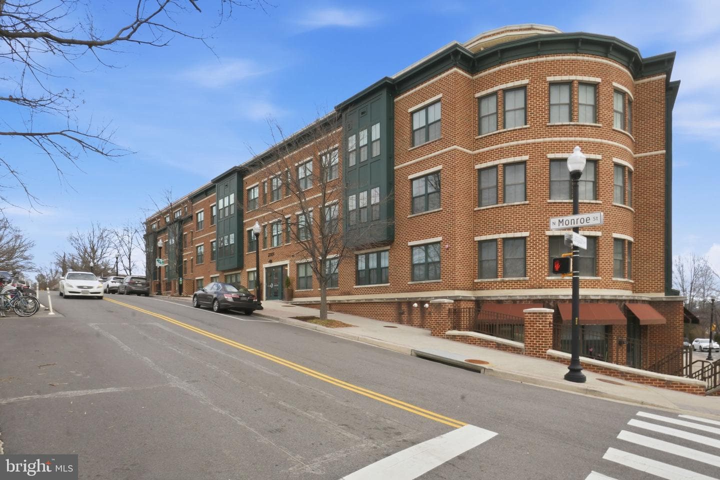 2101 N Monroe Street #201