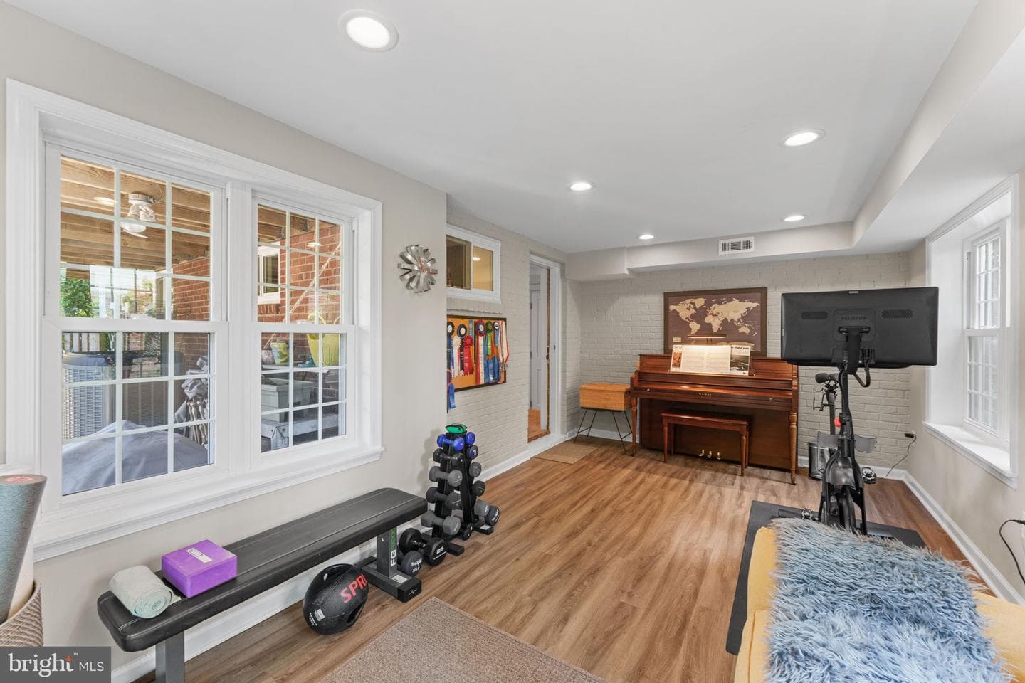 1148 N Inglewood Street photo 48