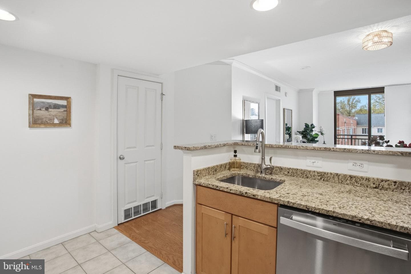2220 Fairfax Drive #412 photo 8
