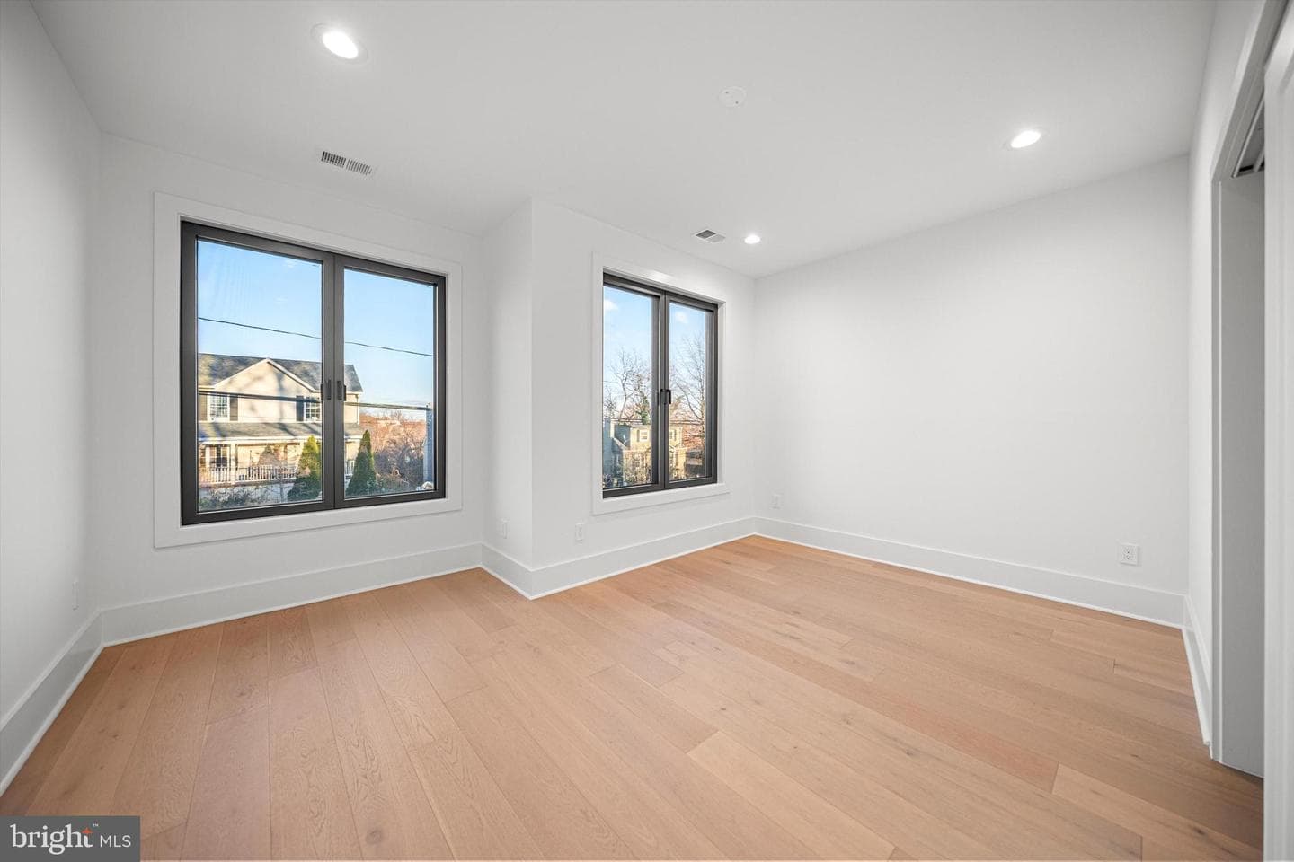 2100 S Nelson Street photo 22