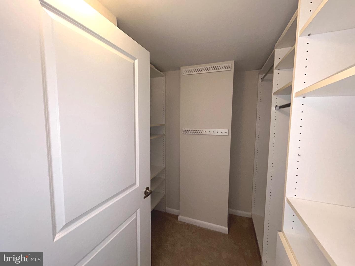 1021 N Garfield Street #812 photo 26