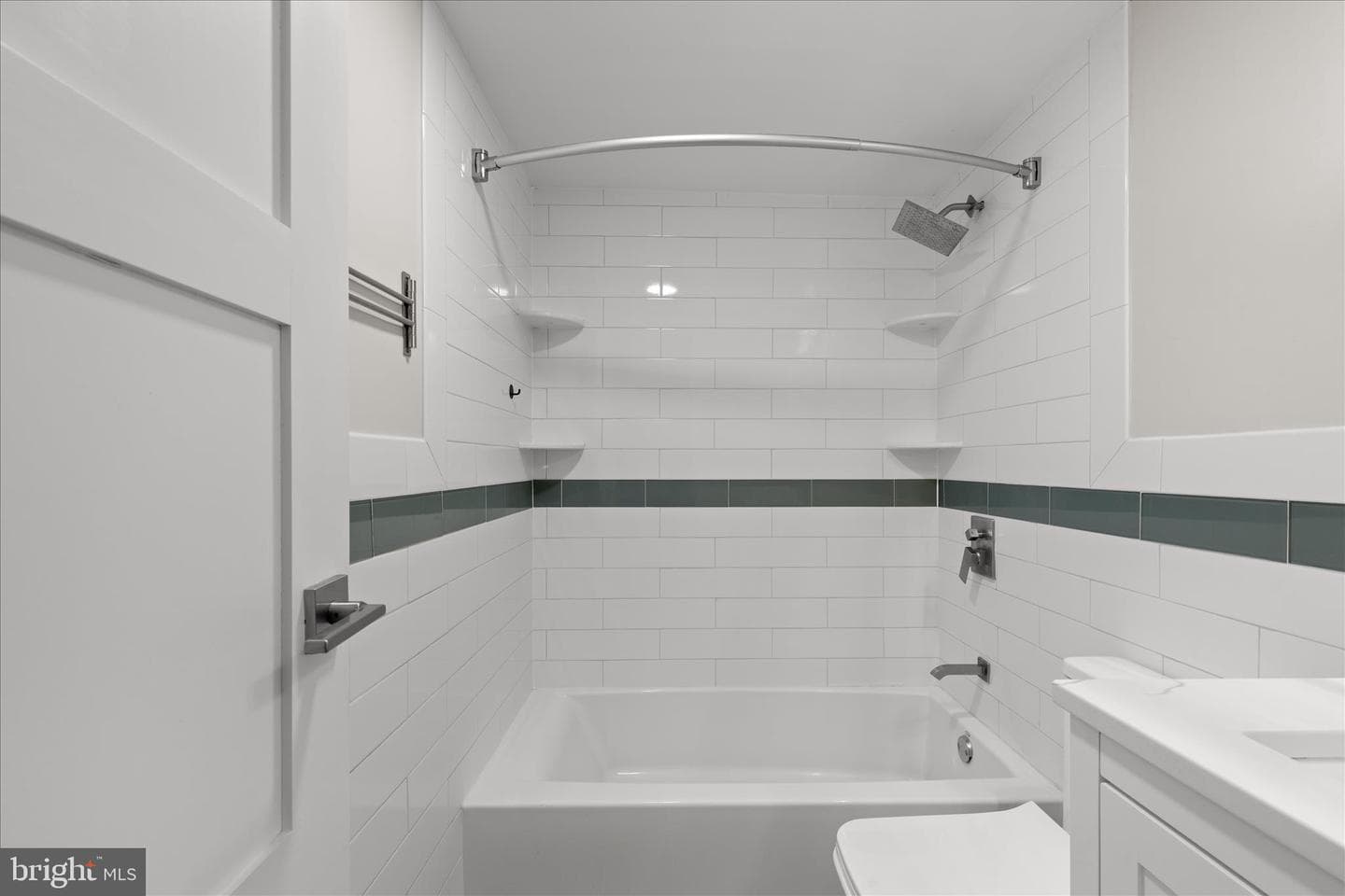 1301 S Arlington Ridge Road #609 photo 22