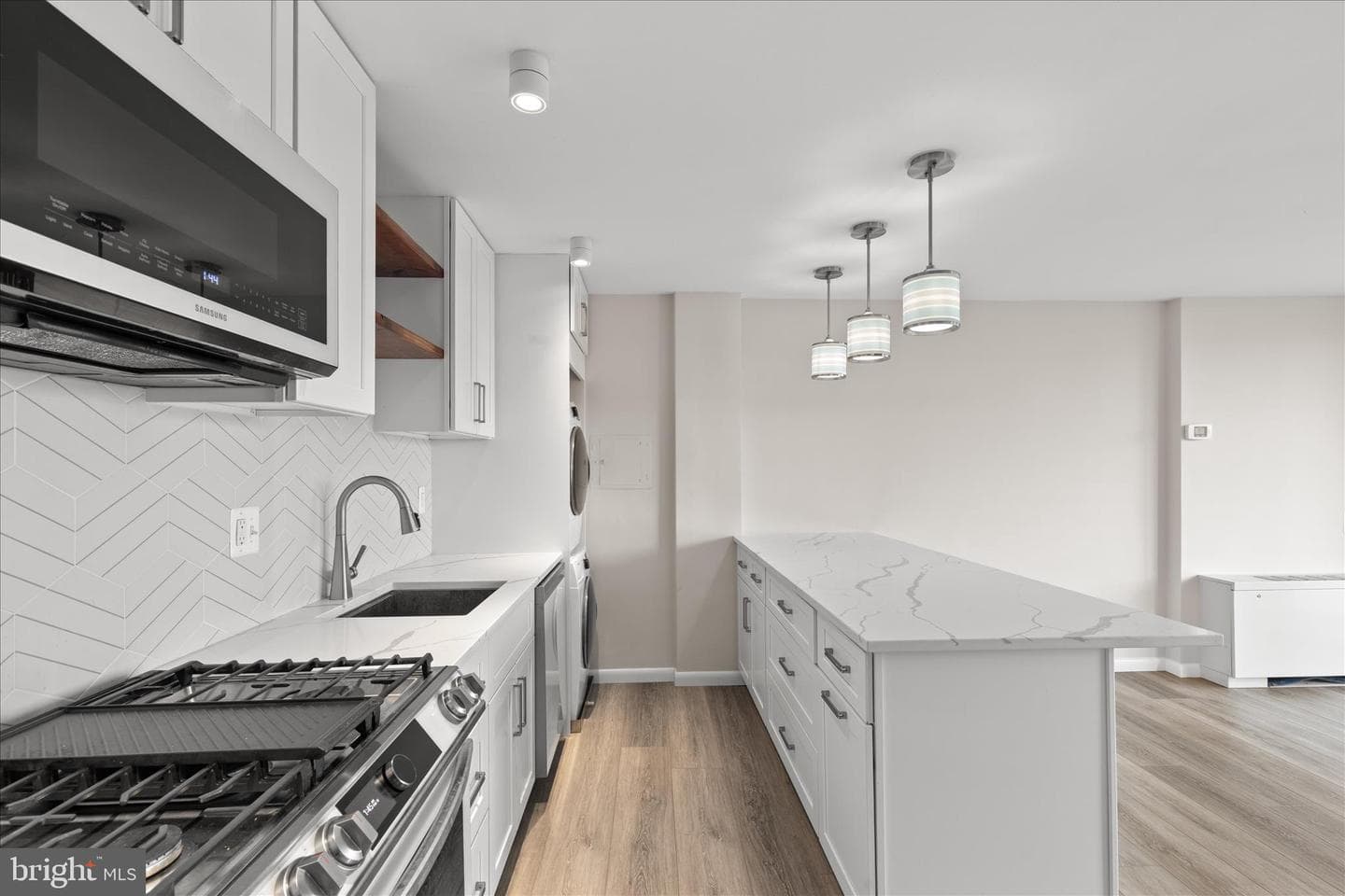 1301 S Arlington Ridge Road #609 photo 8