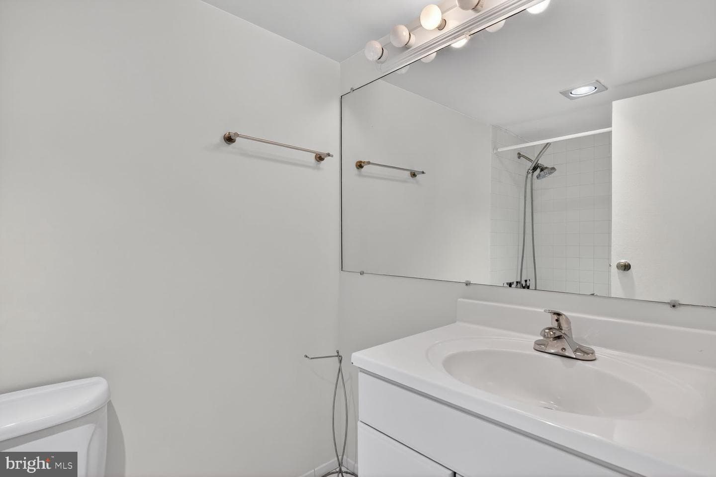 5300 Columbia Pike #908 photo 18