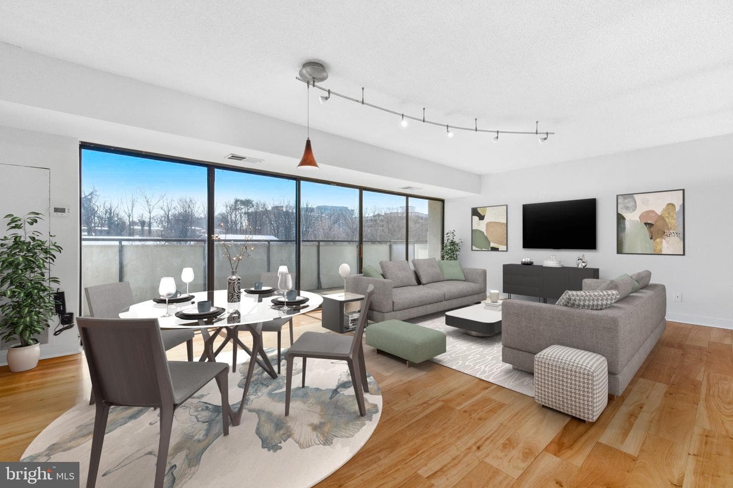 5300 Columbia Pike #908 photo 2