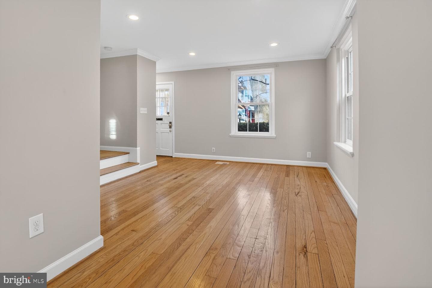 2813 S Columbus Street photo 3