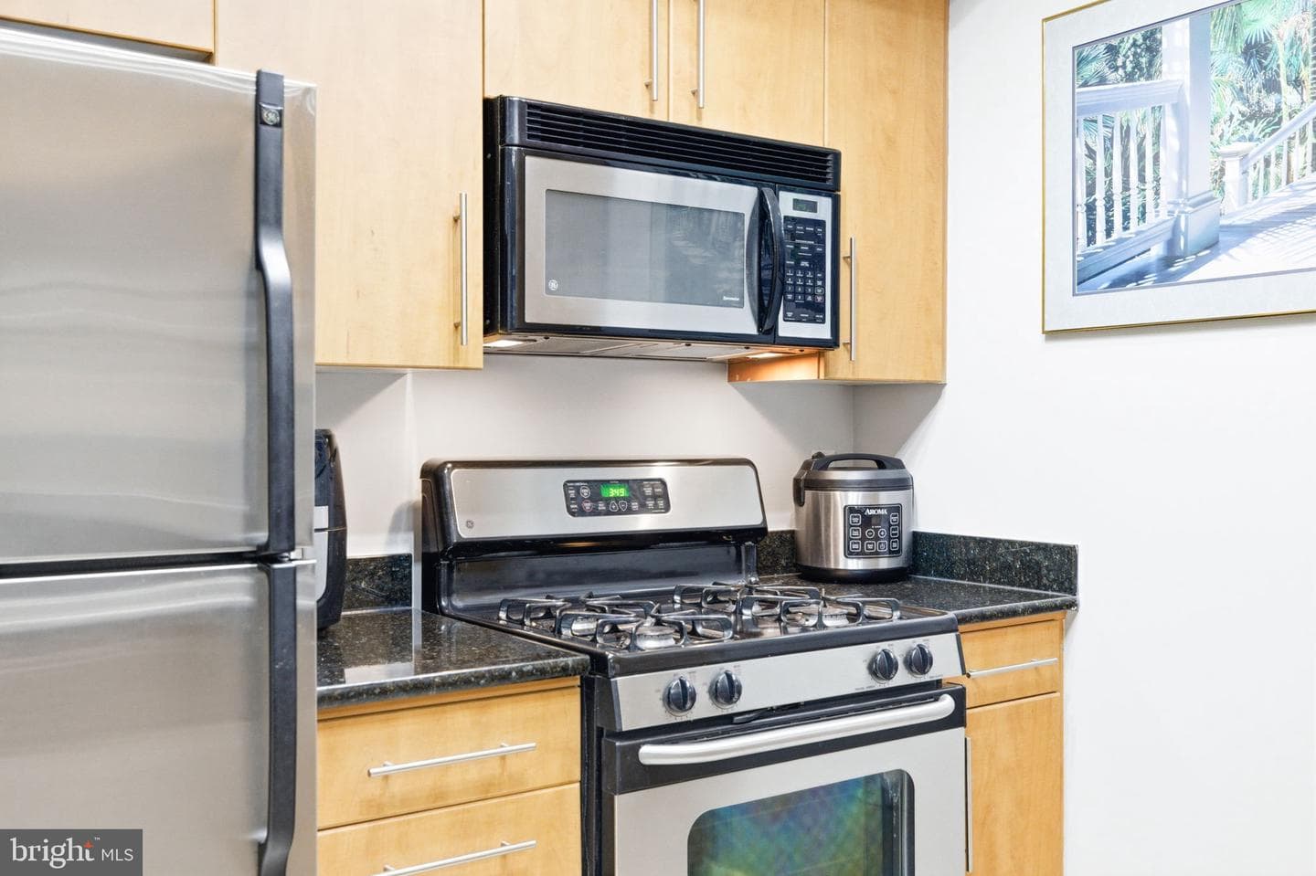 1021 N Garfield Street #404 photo 20