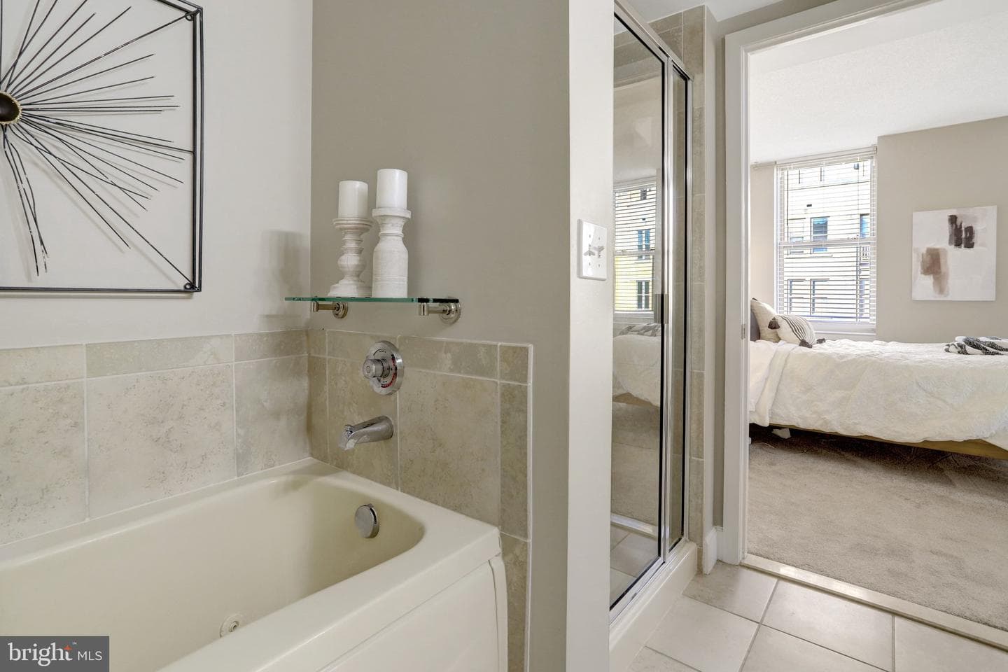 1205 N Garfield Street #908 photo 19