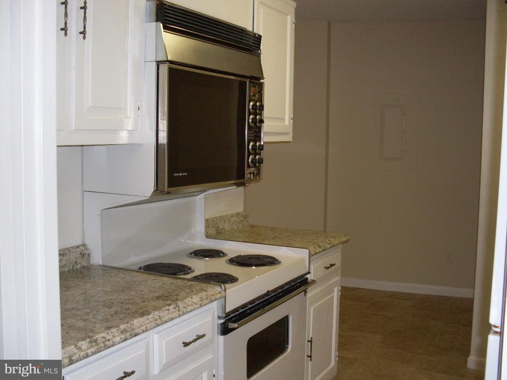 5300 Columbia Pike #603 photo 4