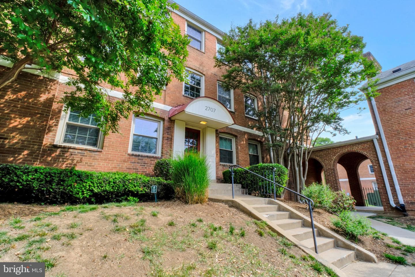 2707 Arlington Boulevard #106 photo 2