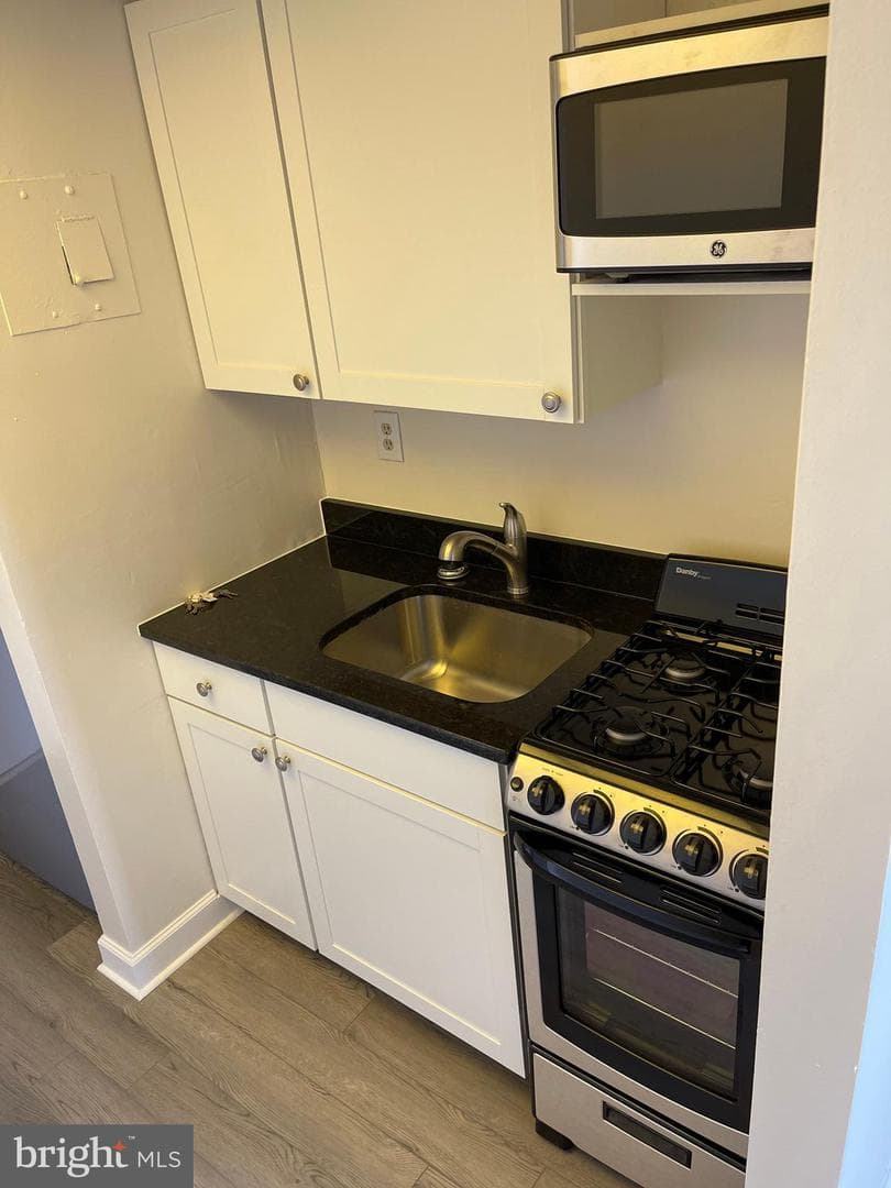 1011 Arlington Boulevard #423 photo 2