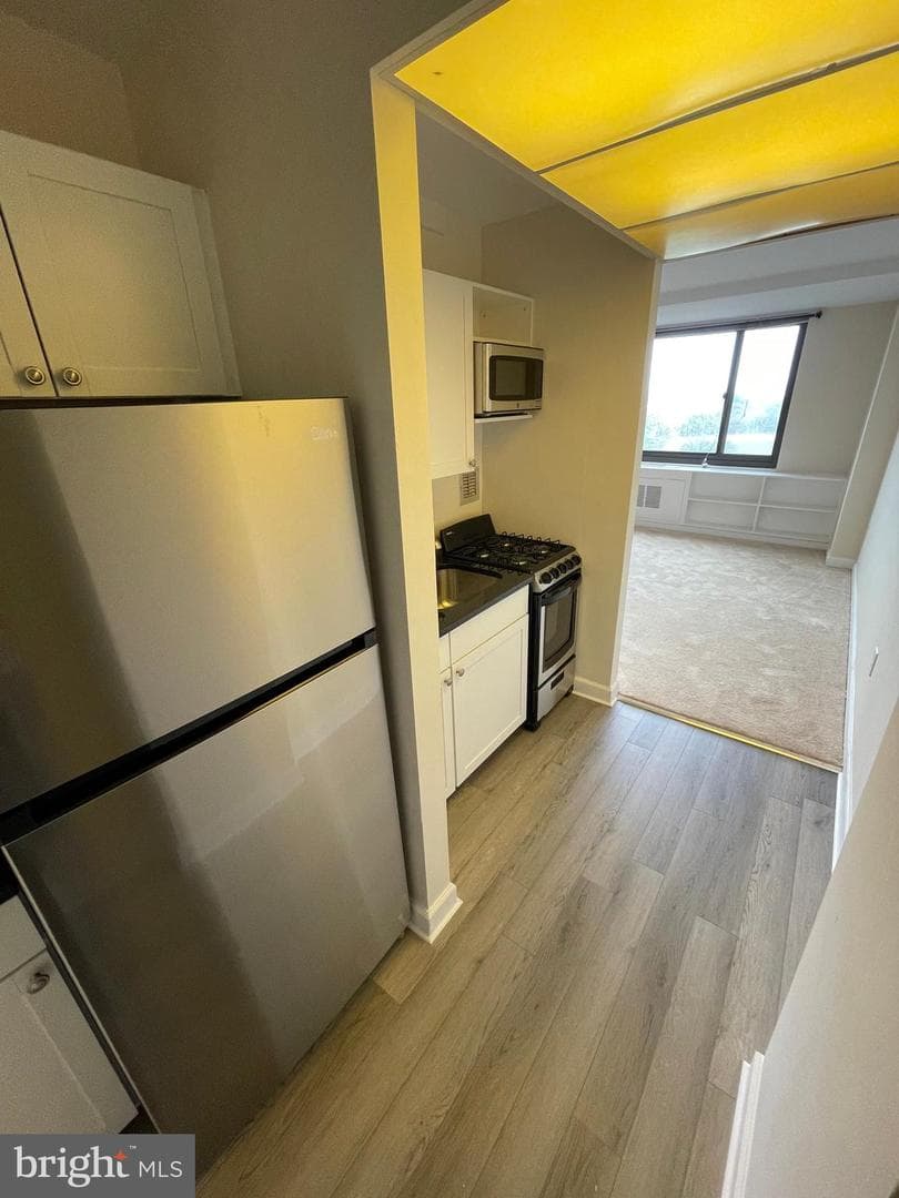 1011 Arlington Boulevard #423 photo 4