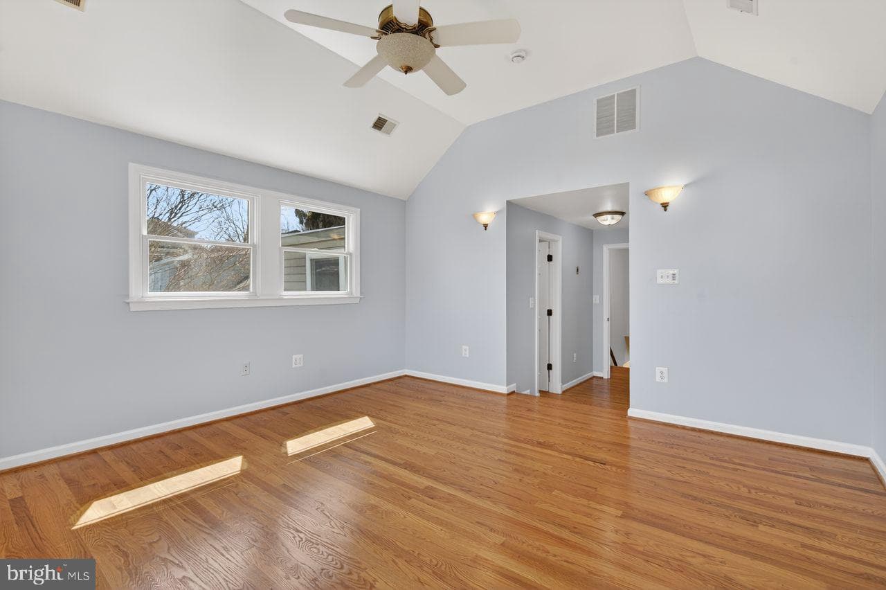 1301 N Quintana Street photo 23